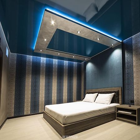 Voyage Hotel Jerevan Rom bilde