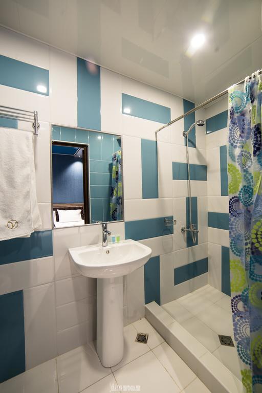 Voyage Hotel Jerevan Rom bilde
